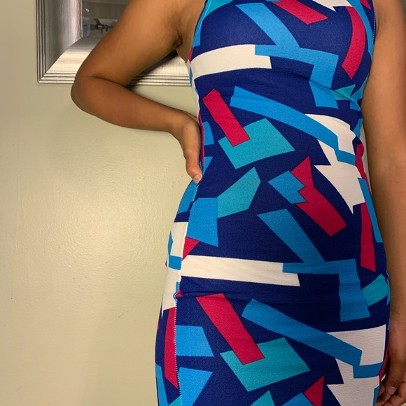 Skintight festive patterned mini dress - Picture 2 of 2